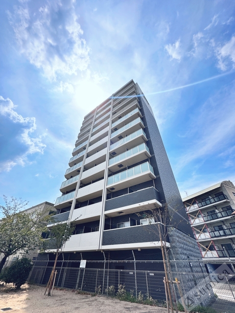 建物外観　目の前は公園で眺望よし＾＾