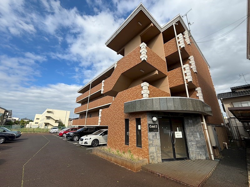 建物外観　亀田駅まで徒歩6分