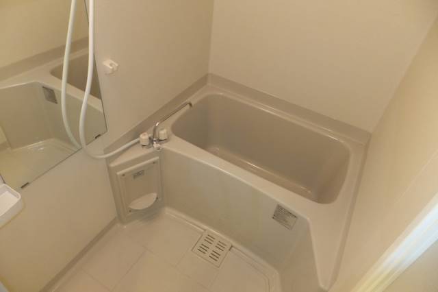 バス・シャワールーム　バスルーム