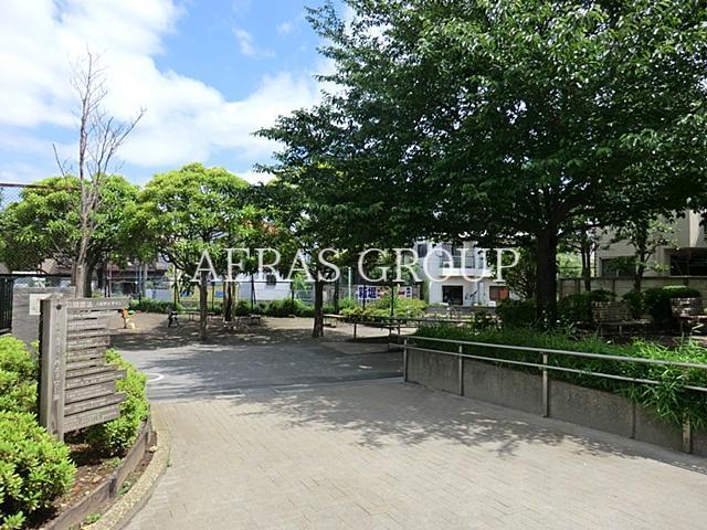 公園　西太子堂公園（公園）まで268m