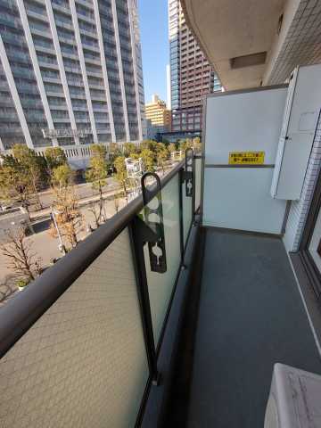 バルコニー　コンフォリア東池袋のバルコニー