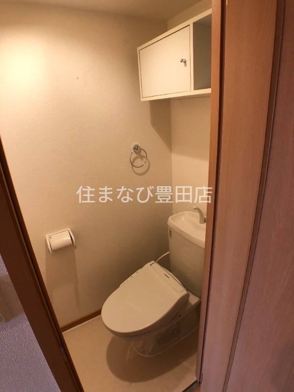 トイレ　別部屋写真