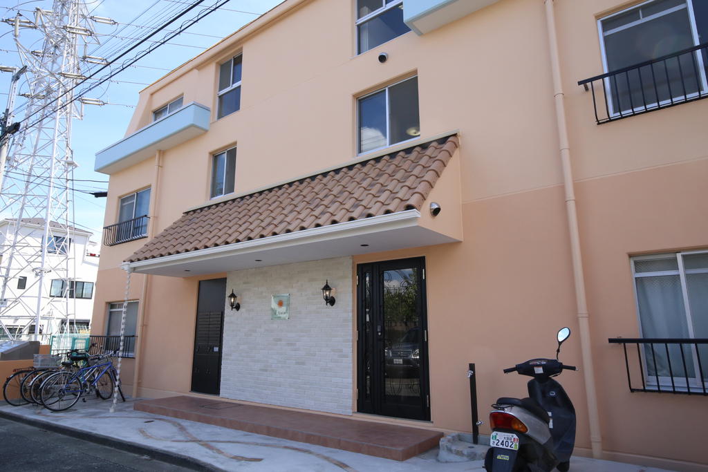 建物外観　南欧風に生まれ変わりました