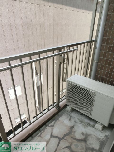 眺望　十分なスペースのバルコニー