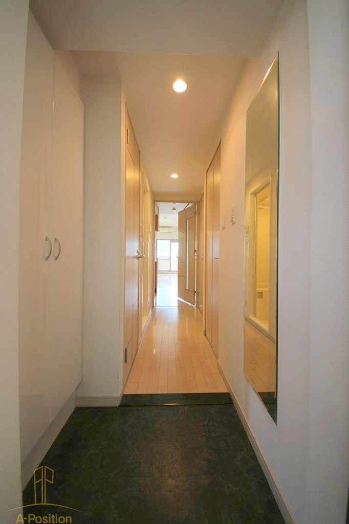 玄関　プレサンス本町プライム