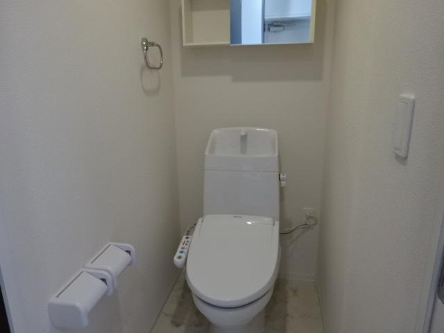 トイレ　トイレ