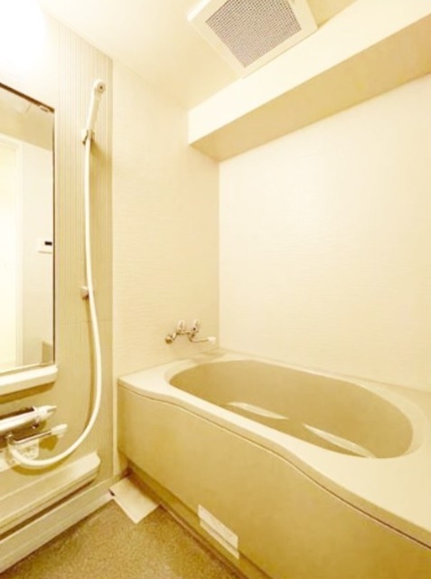 バス・シャワールーム　※別部屋参考写真