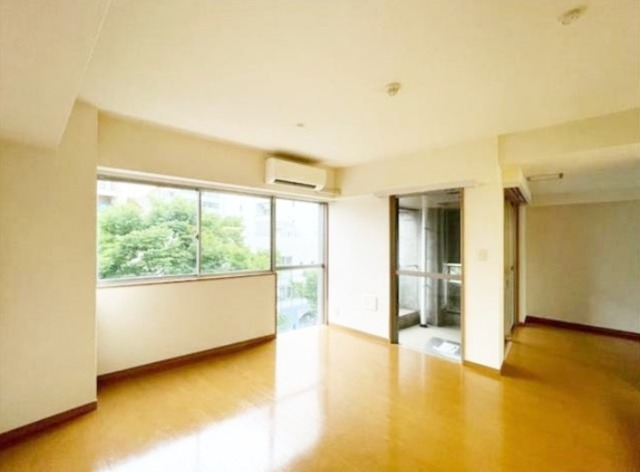 居室・リビング　※別部屋参考写真