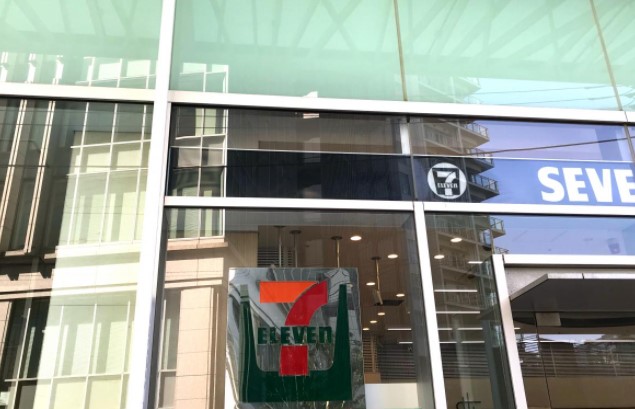 コンビニ　セブンイレブン 横浜イーストスクエア店（コンビニ）まで173m