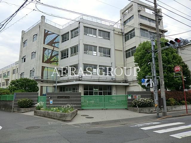中学校　大田区立大森第八中学校（中学校）まで993m