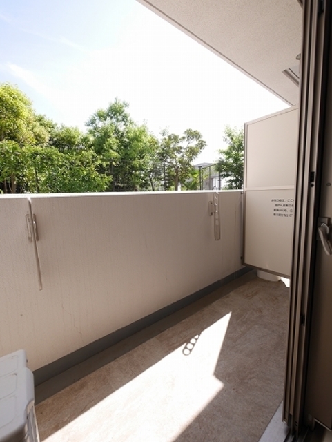 バルコニー　バルコニーあります