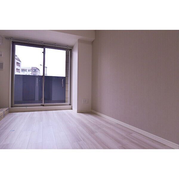 居室・リビング　☆明るい居室☆