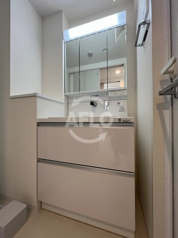 洗面設備　ラ・リヴィエール　独立洗面台