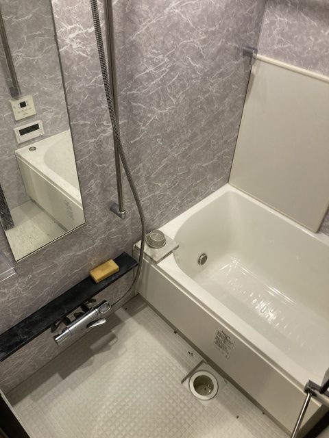 バス・シャワールーム