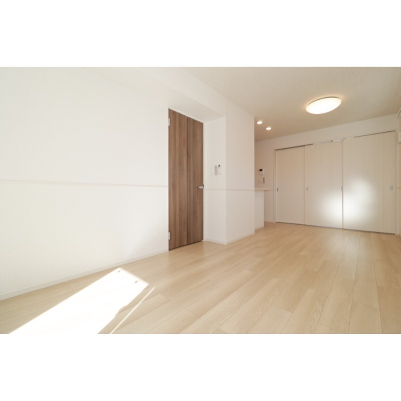 居室・リビング　図面と現状に相違がある場合には現状を優先