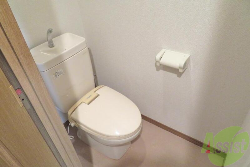 トイレ　トイレはこじんまりとした感じで落ち着きます。