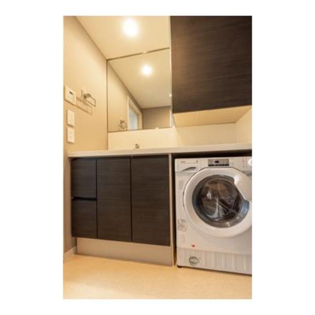 洗面設備　※写真は同タイプ住戸です。