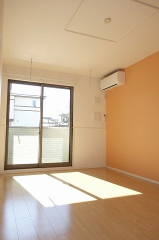 居室・リビング　ゆったりとした居間です