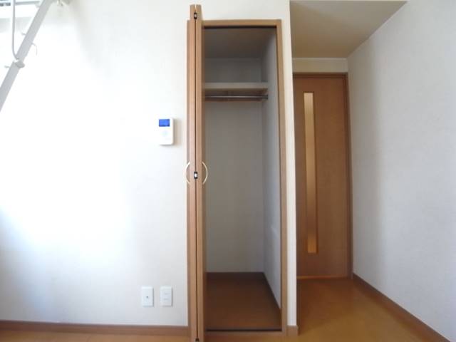 収納　お荷物はこちらへ。