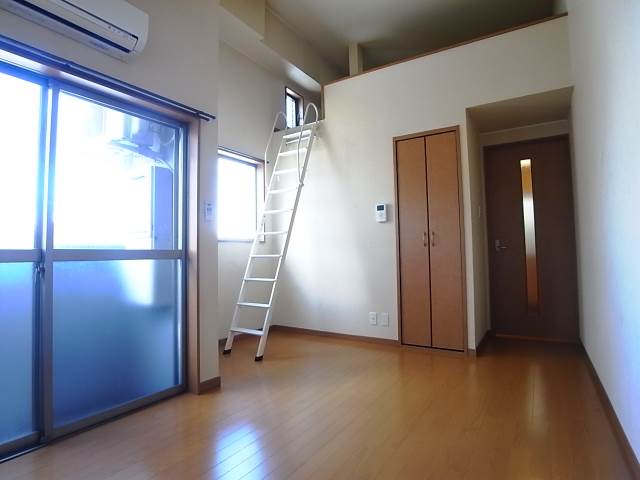 居室・リビング　広く使えます。