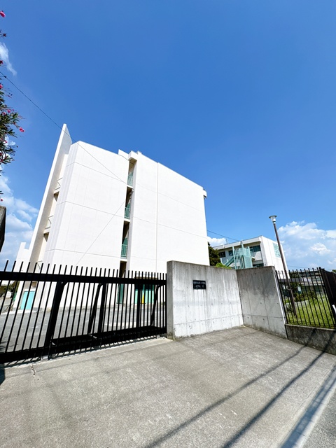 中学校　第一中学校（中学校）まで1249m