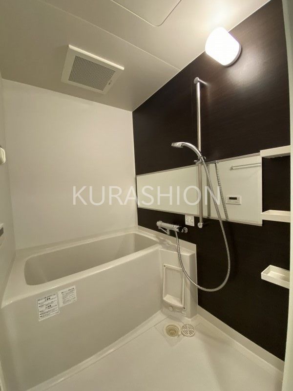 バス・シャワールーム　バス