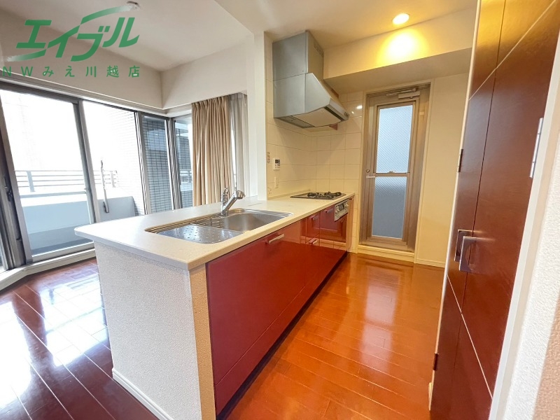 キッチン　同型参考写真