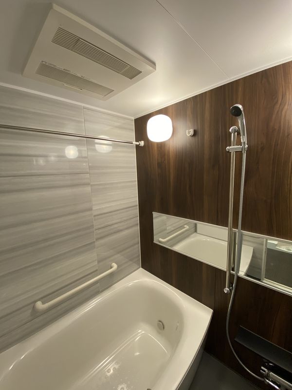 バス・シャワールーム