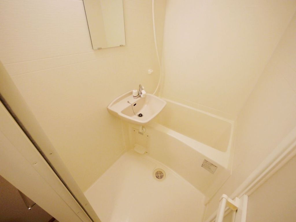 バス・シャワールーム　洗面