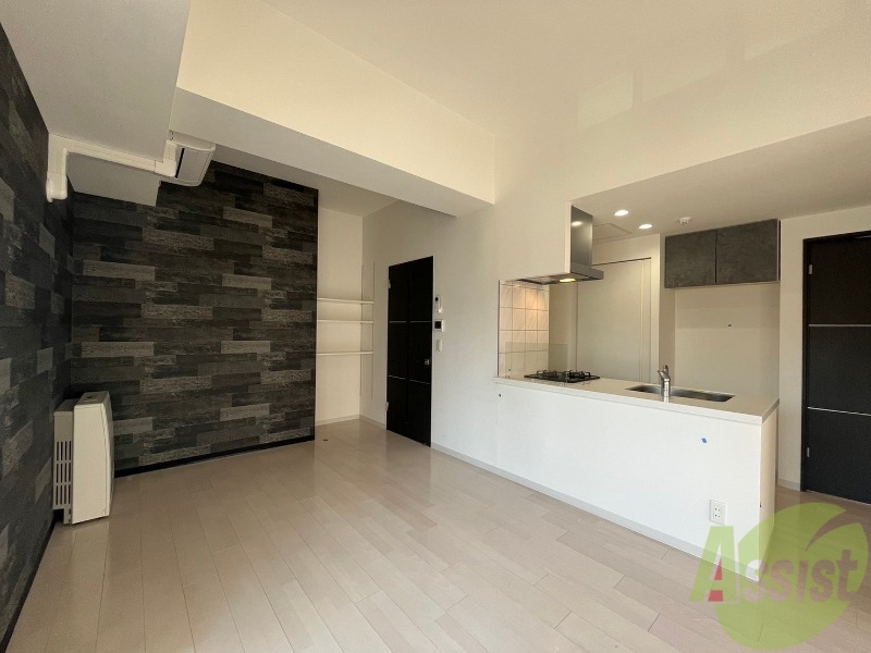 居室・リビング　白を基調とした明るい印象のお部屋になっています！