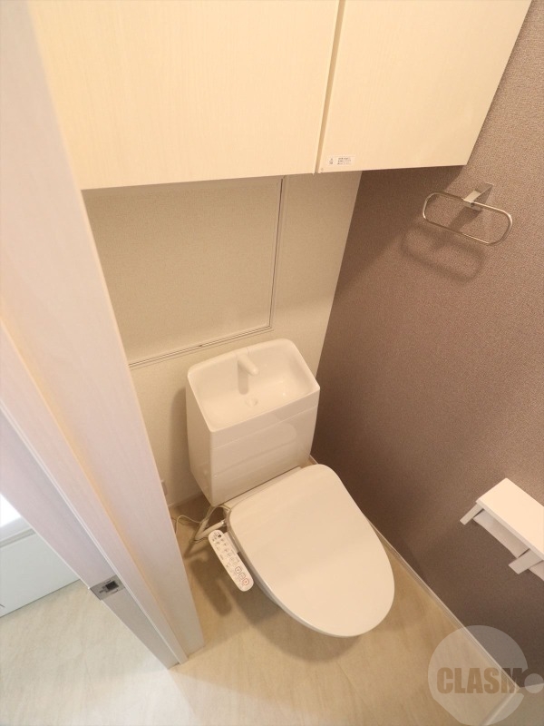 トイレ　温水洗浄便座