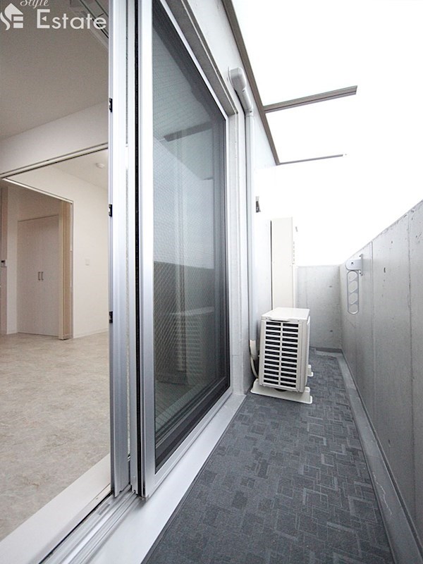 バルコニー　バルコニー