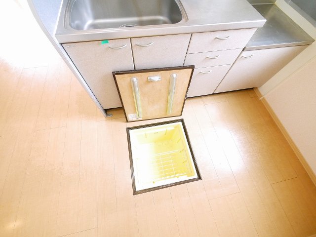 その他設備　床下収納