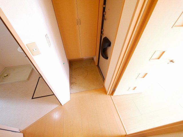 玄関　明るい玄関です