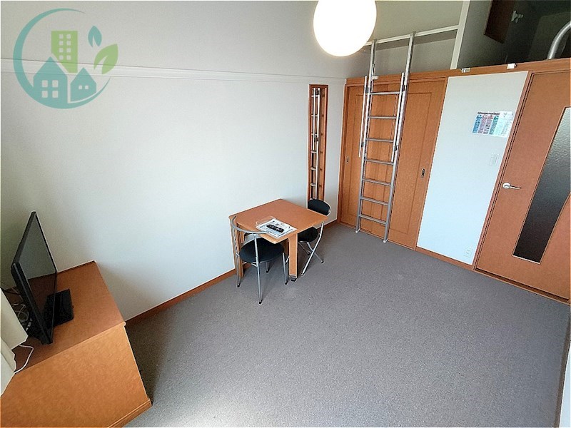 居室・リビング　レオパレス六甲ガーデンズ（家具・家電付、仲介手数料不要）