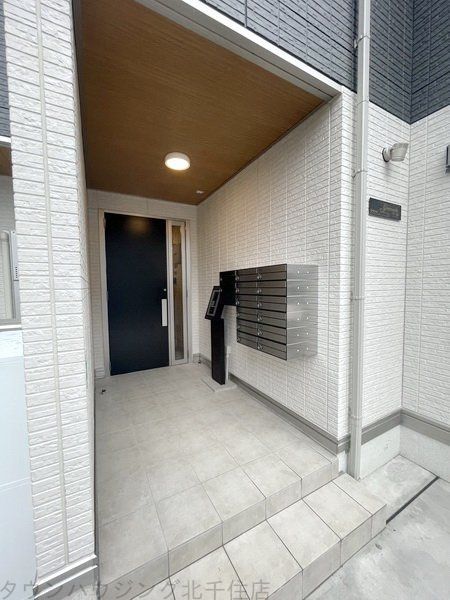 エントランス　エントランス