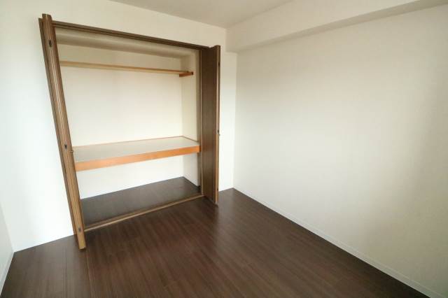 収納　洋室の収納です♪