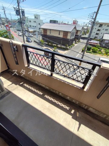 バルコニー　別部屋写真です。