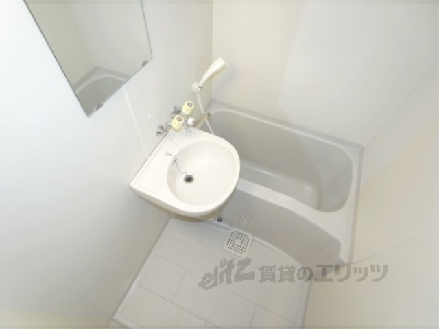 バス・シャワールーム　バス