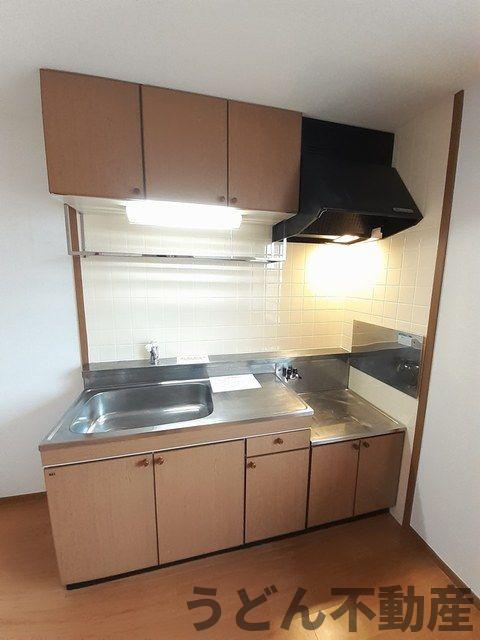 キッチン　うどん県のお部屋探しはうどん不動産へ うどんちゃんとLINE