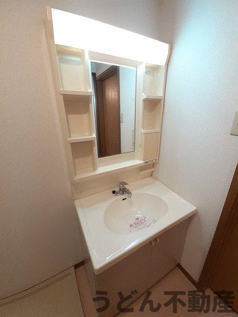 洗面設備　うどん県のお部屋探しはうどん不動産へ うどんちゃんとLINE