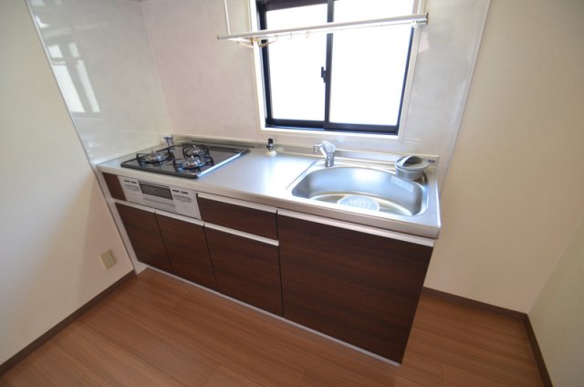 キッチン　キレイなシステムキッチン