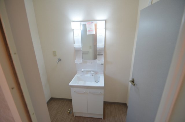 洗面設備　洗髪洗面化粧台