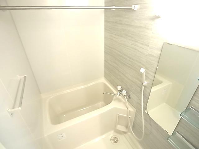 バス・シャワールーム　バスルーム