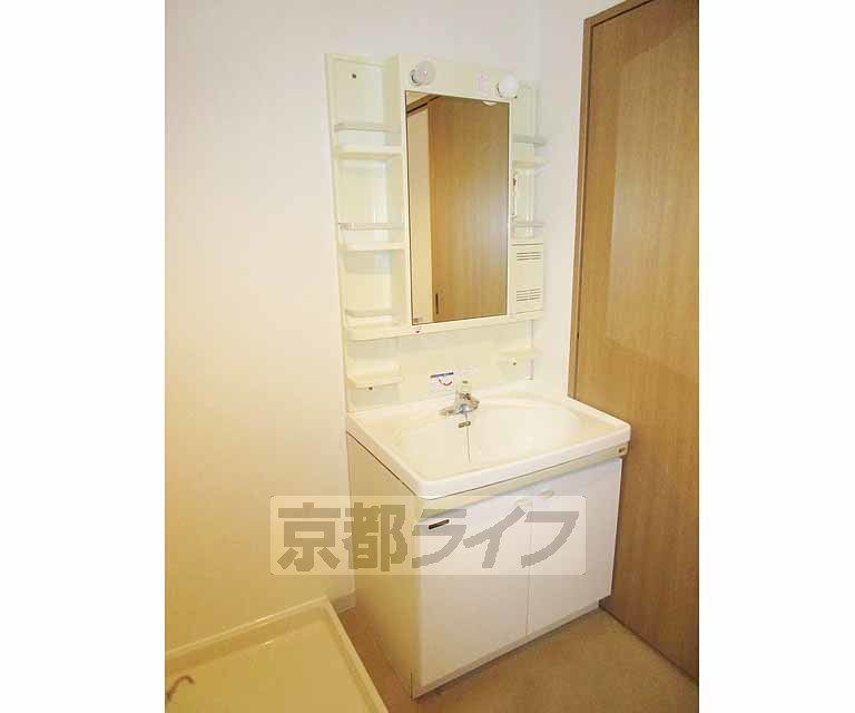 洗面設備　大きな洗面台！