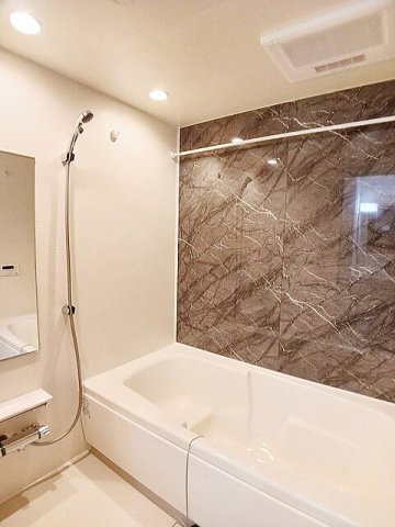 バス・シャワールーム　日々の疲れを癒すお風呂付です