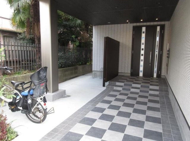 エントランス　入口部分