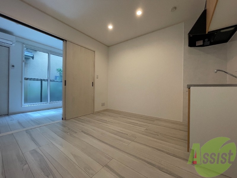 居室・リビング　６．１帖の洋室です。生活のメインとなる部屋ですね。