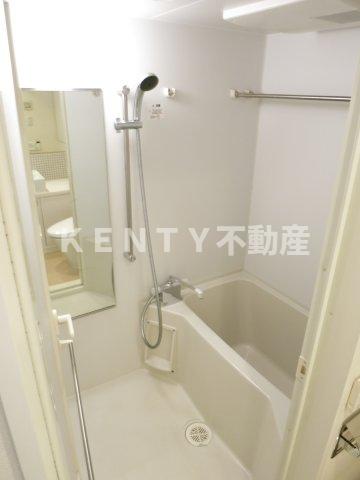 バス・シャワールーム　ゆったり過ごせるお風呂です