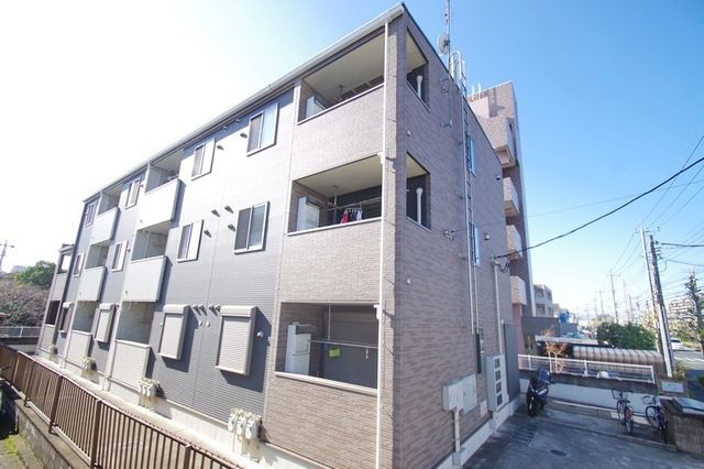 建物外観　★お部屋探しはタウンハウジング稲田堤店まで★